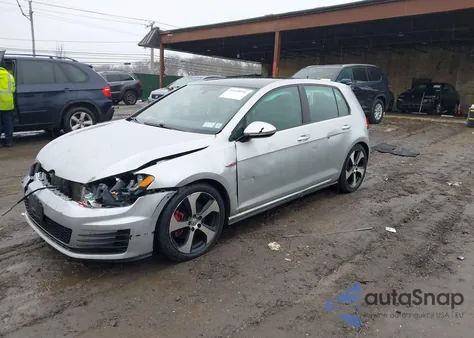 2015 Volkswagen Golf Gti 2.0T Se 4-Door z USA, uszkodzony, nr VIN 3VW5T7AU1FM017237